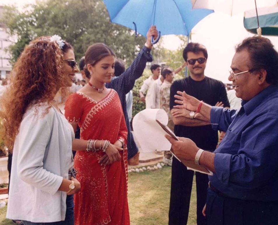 Hamara dil aapke pas hai